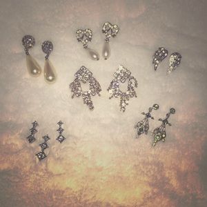 LOT costume jewelry - sparkly earrings 💎